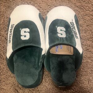 NWT: Green and White Michigan State Spartans Slippers adult size medium